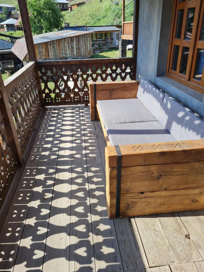 Guest House Shina Omalo 外观 照片