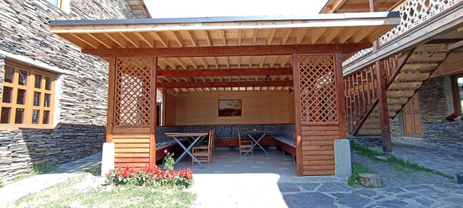 Guest House Shina Omalo 外观 照片