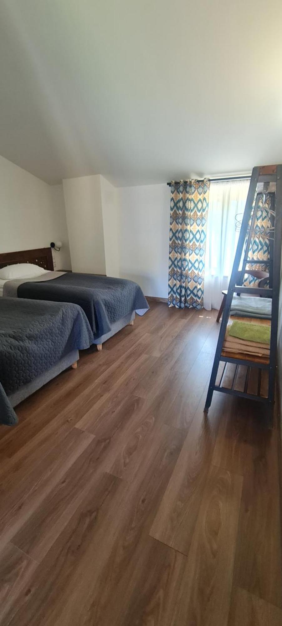 Guest House Shina Omalo 外观 照片